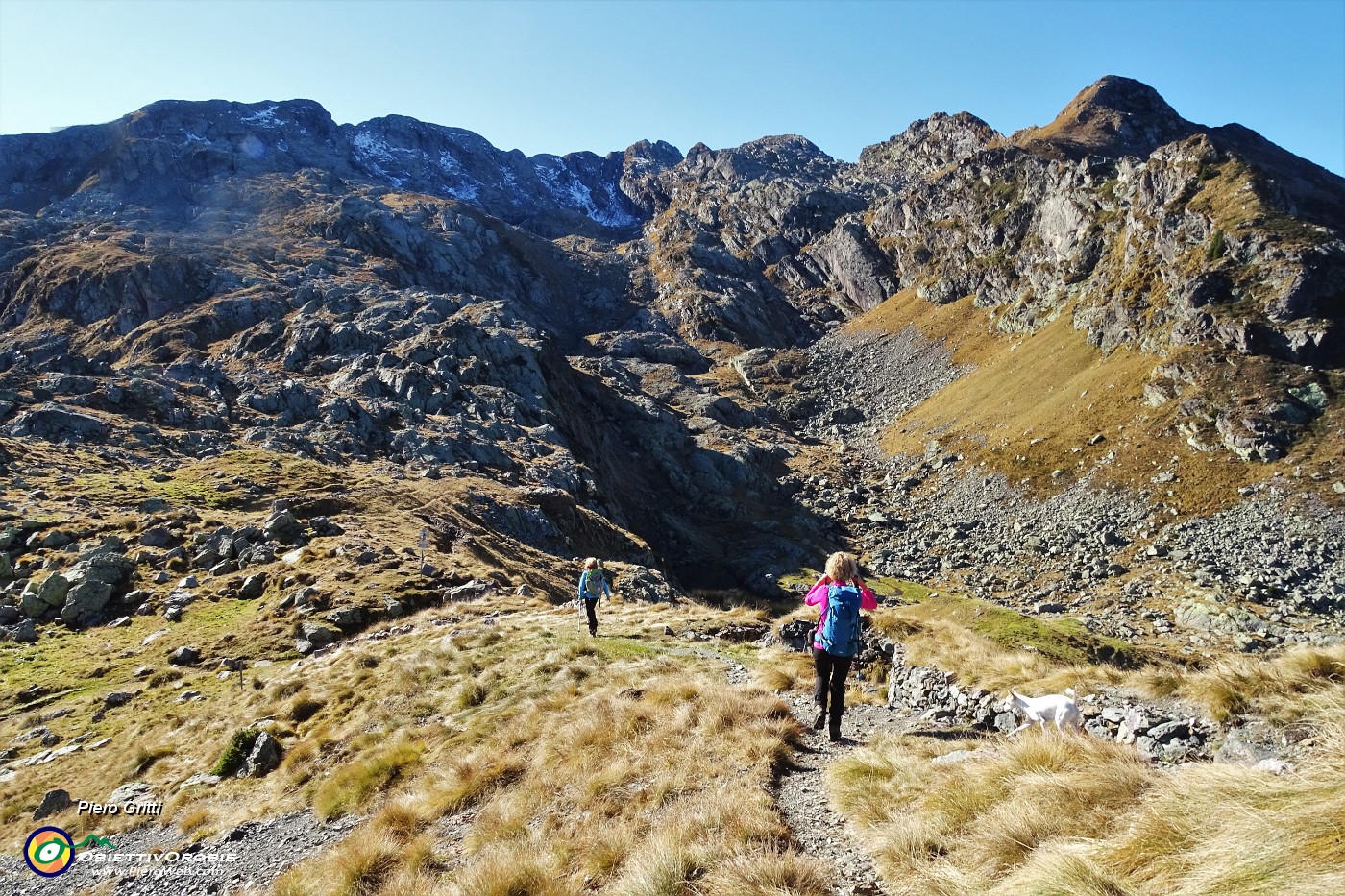 26 Al Passo del Verrobbio, lasciamo il sent. 161 e proseguiamo verso il Colombarolo.JPG -                                